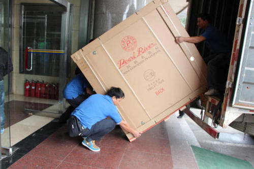 碑林钢琴贵重工艺品无忧运